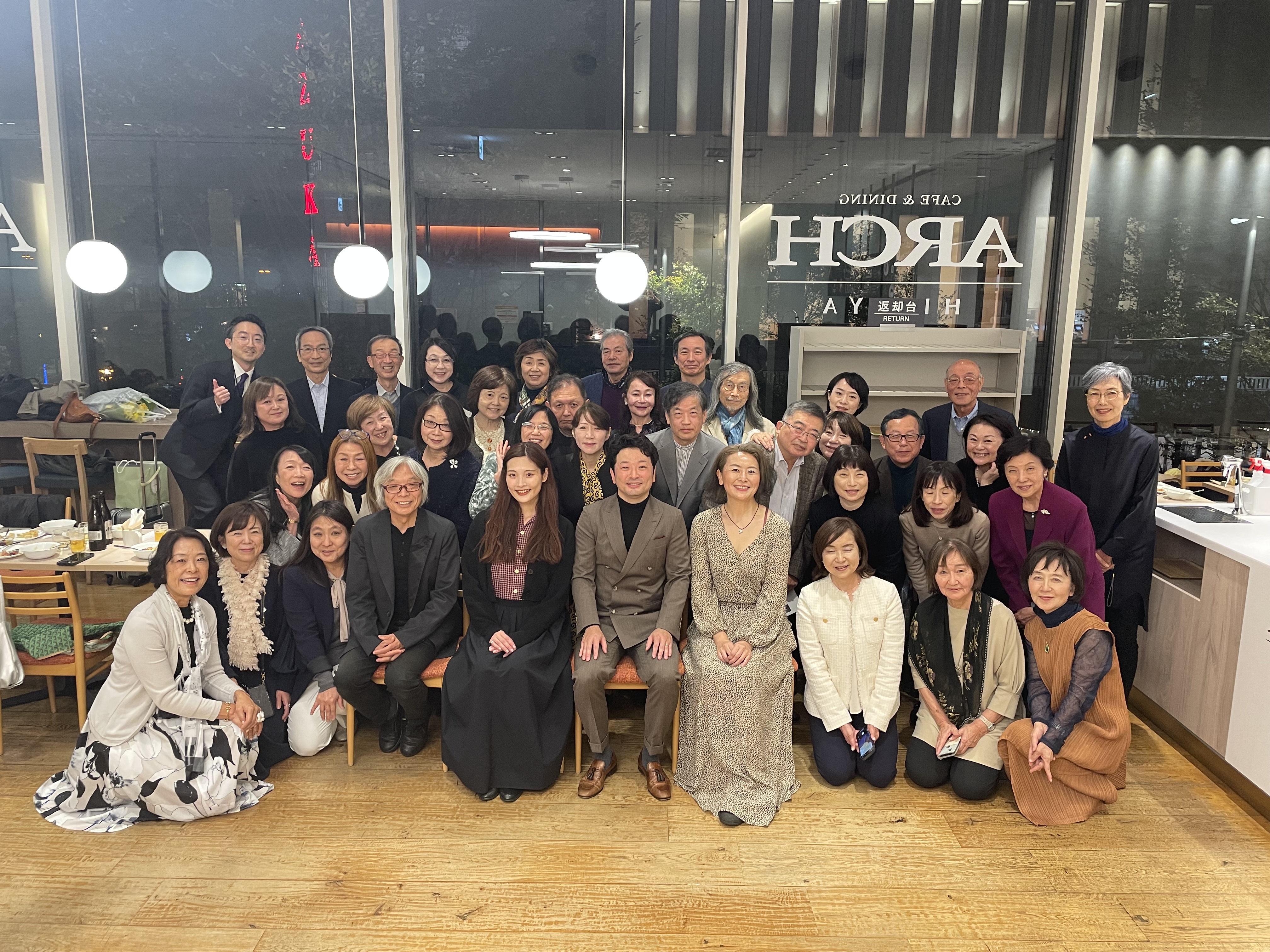 ようこそオペラ！風景 2024年11月　日生劇場　「連隊の娘」終演後懇親会
